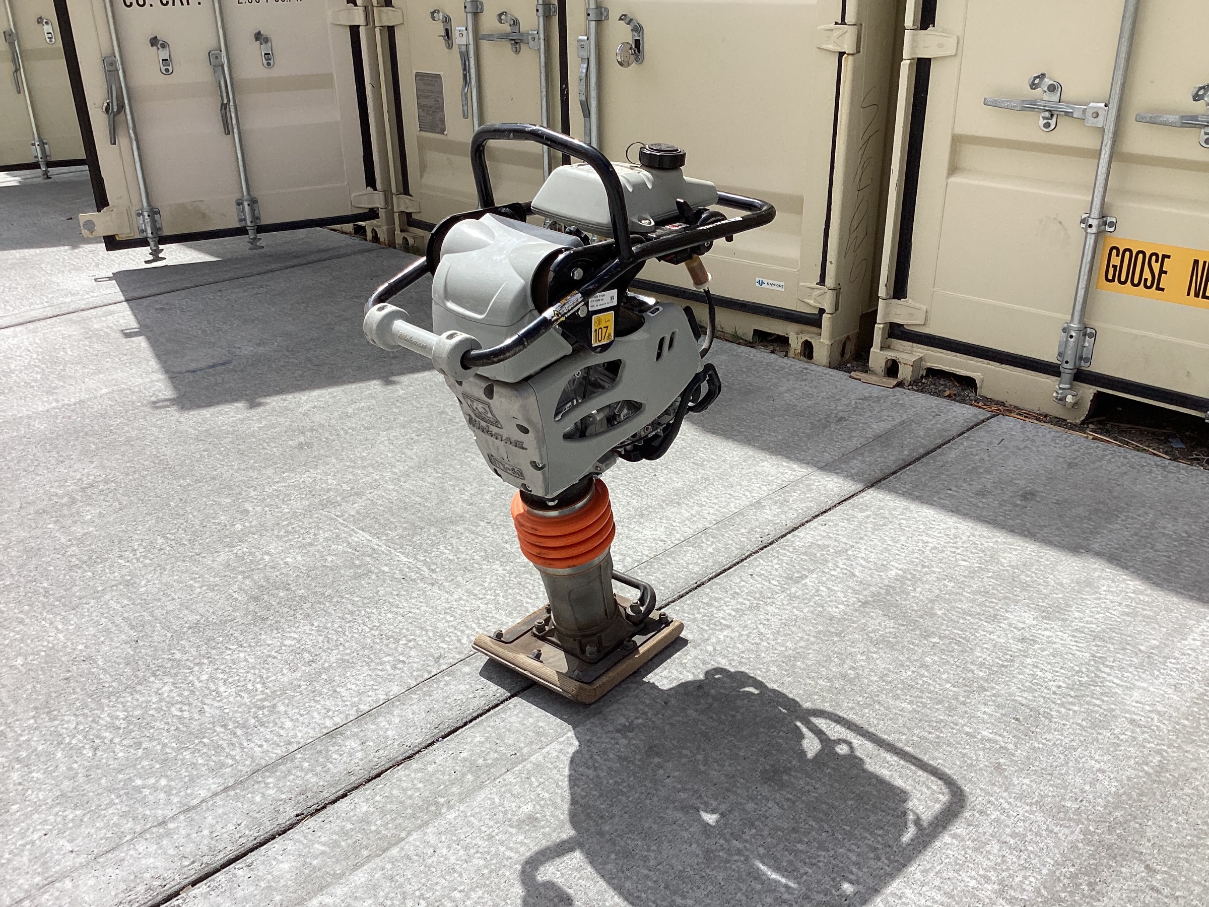 Multiquip Mikasa Compactor — image 1