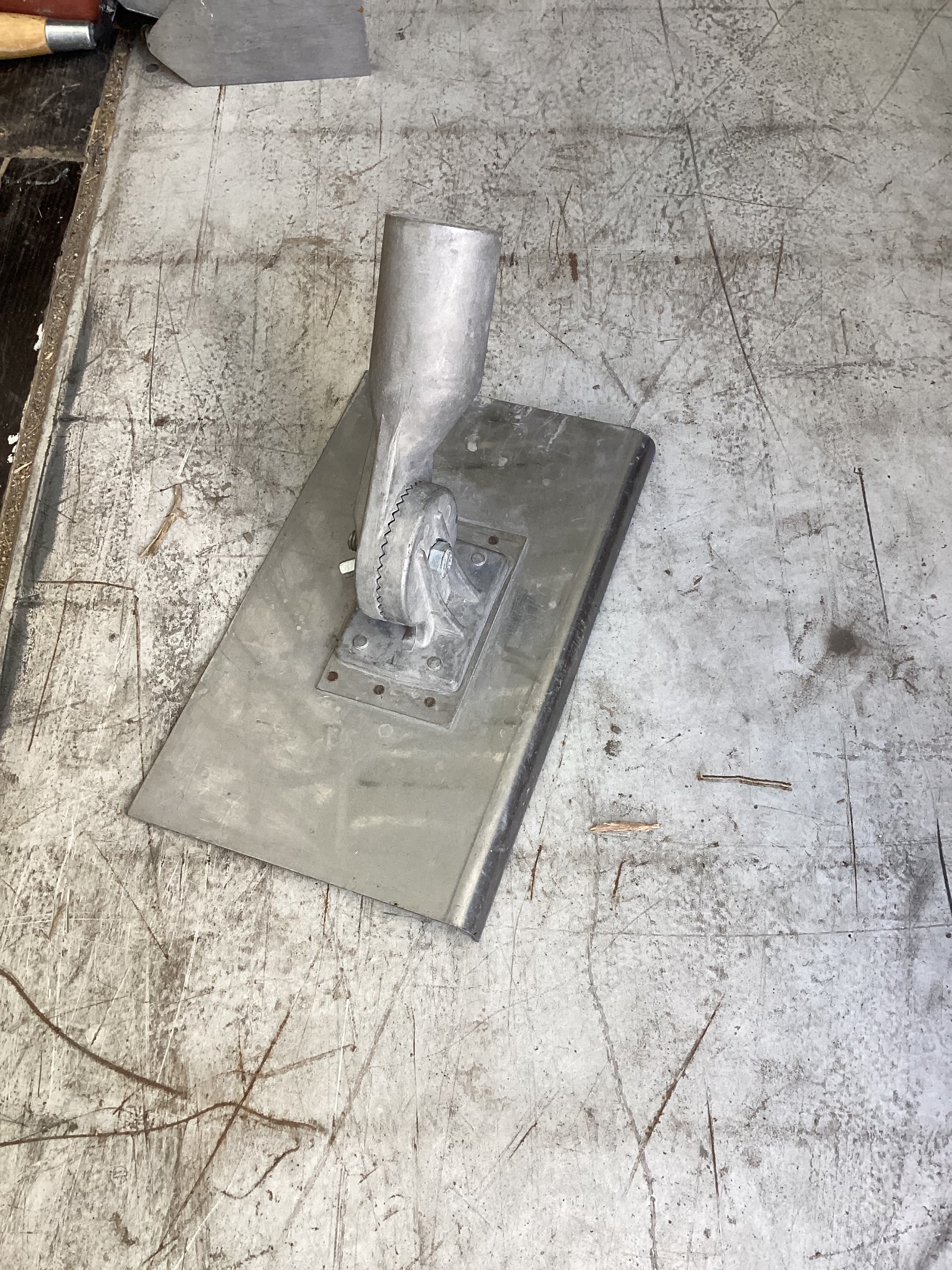 Edger Poll Attachment — image 1