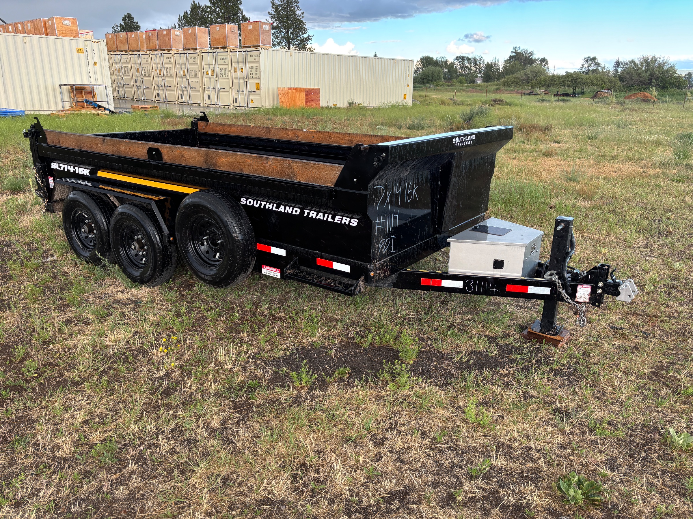 16k Dump Trailer — image 1