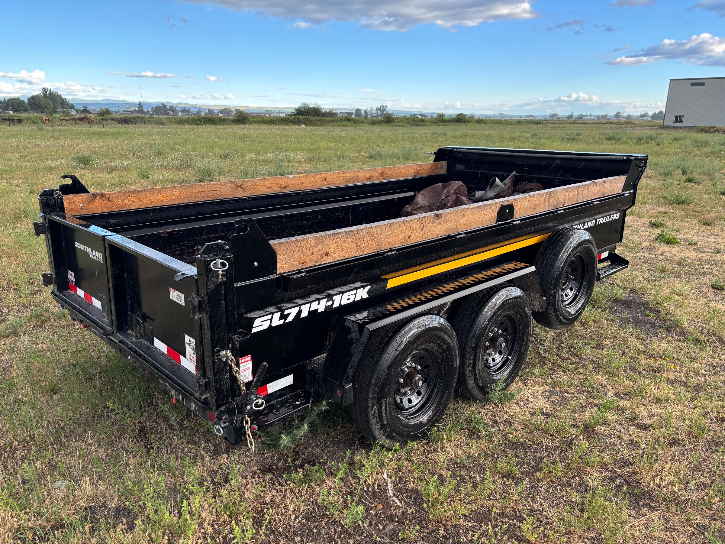 16k Dump Trailer — image 3
