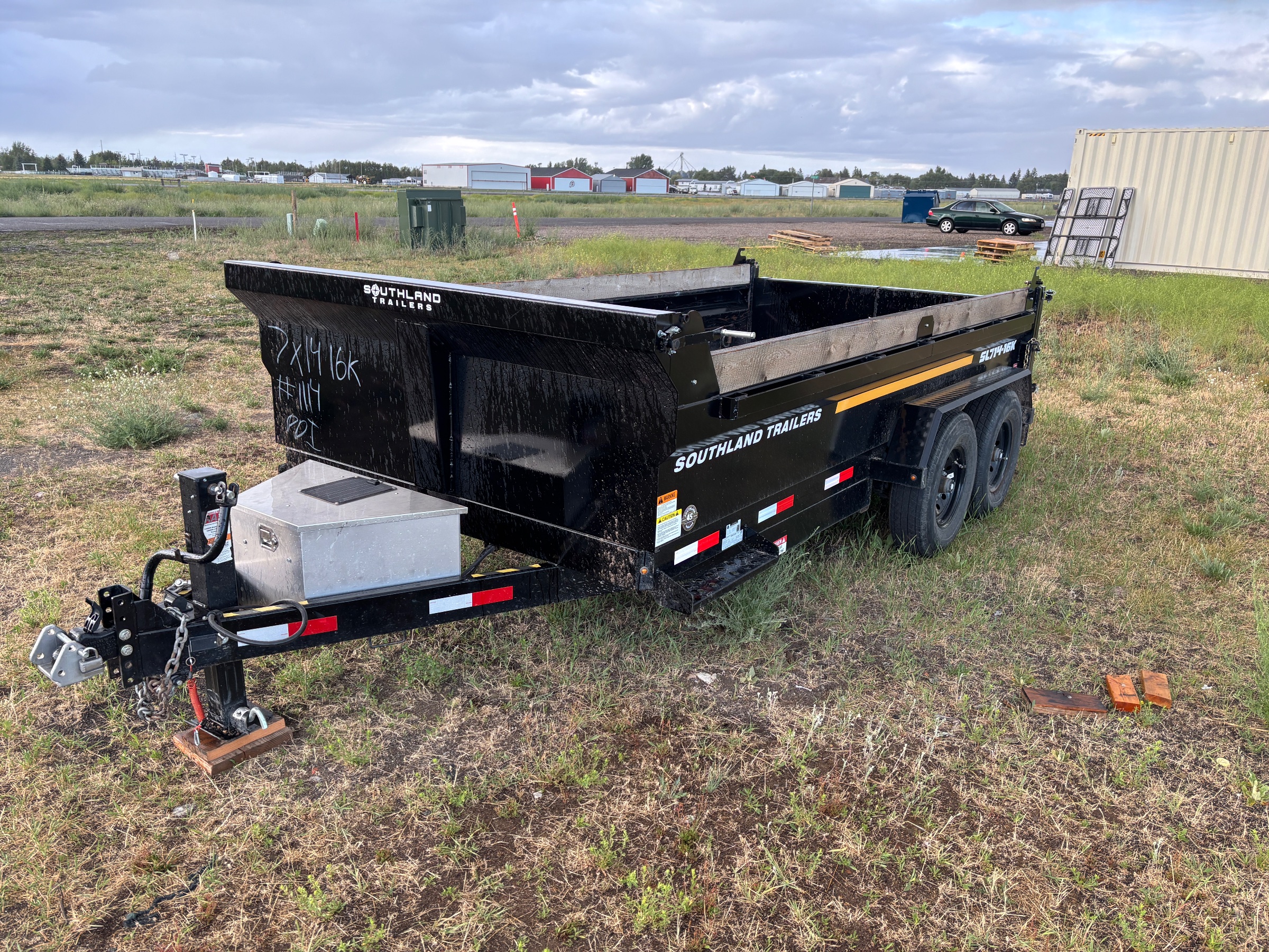 16k Dump Trailer — image 2