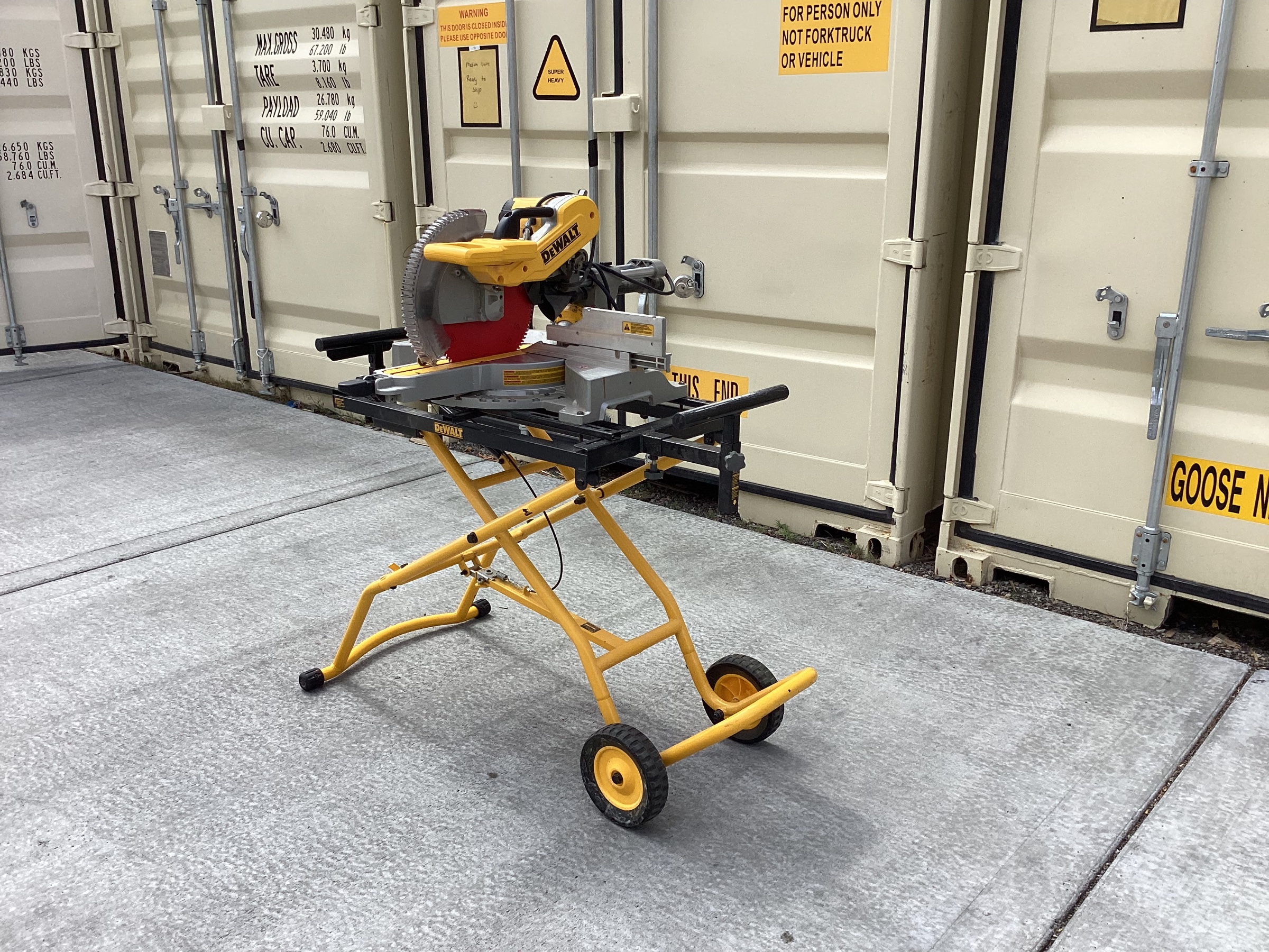 DeWalt Miter Saw — image 1