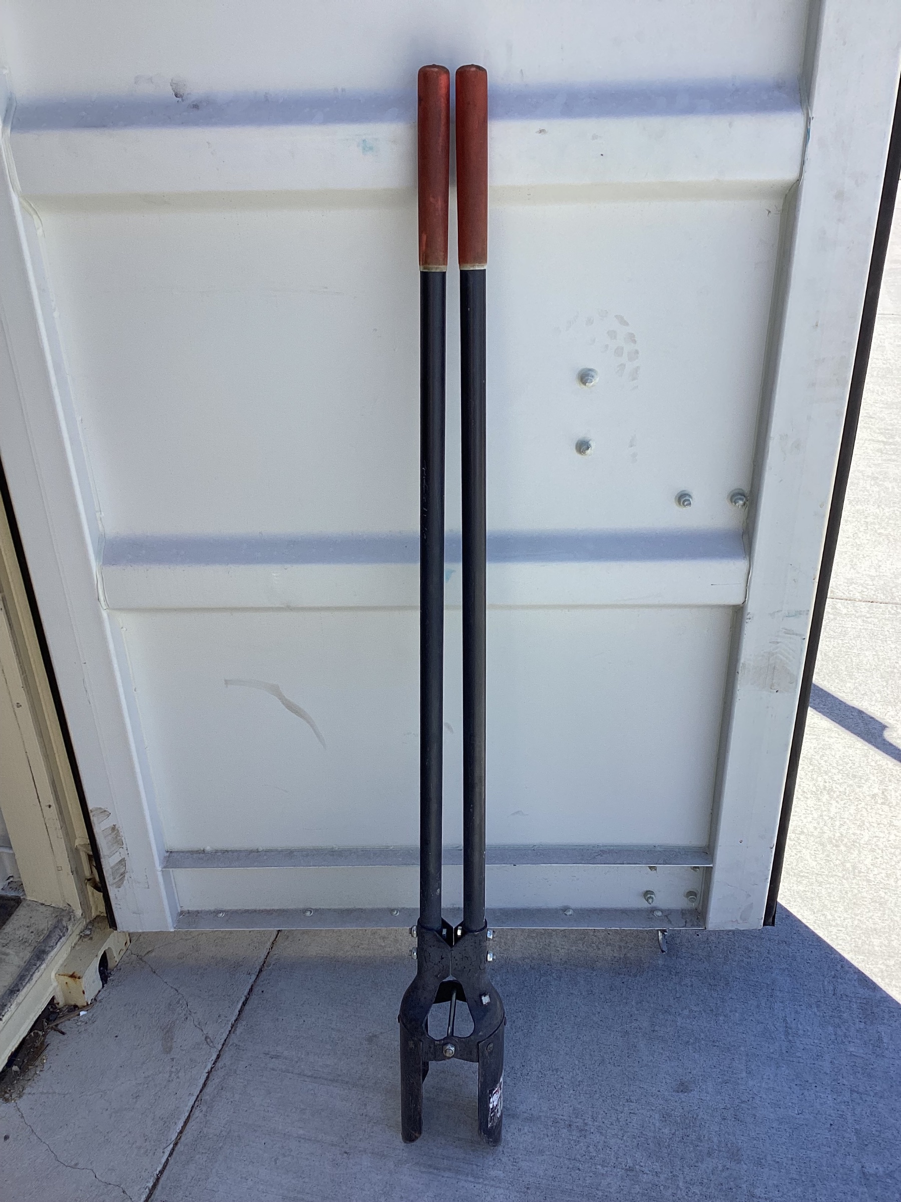 Post Hole Digger — image 1