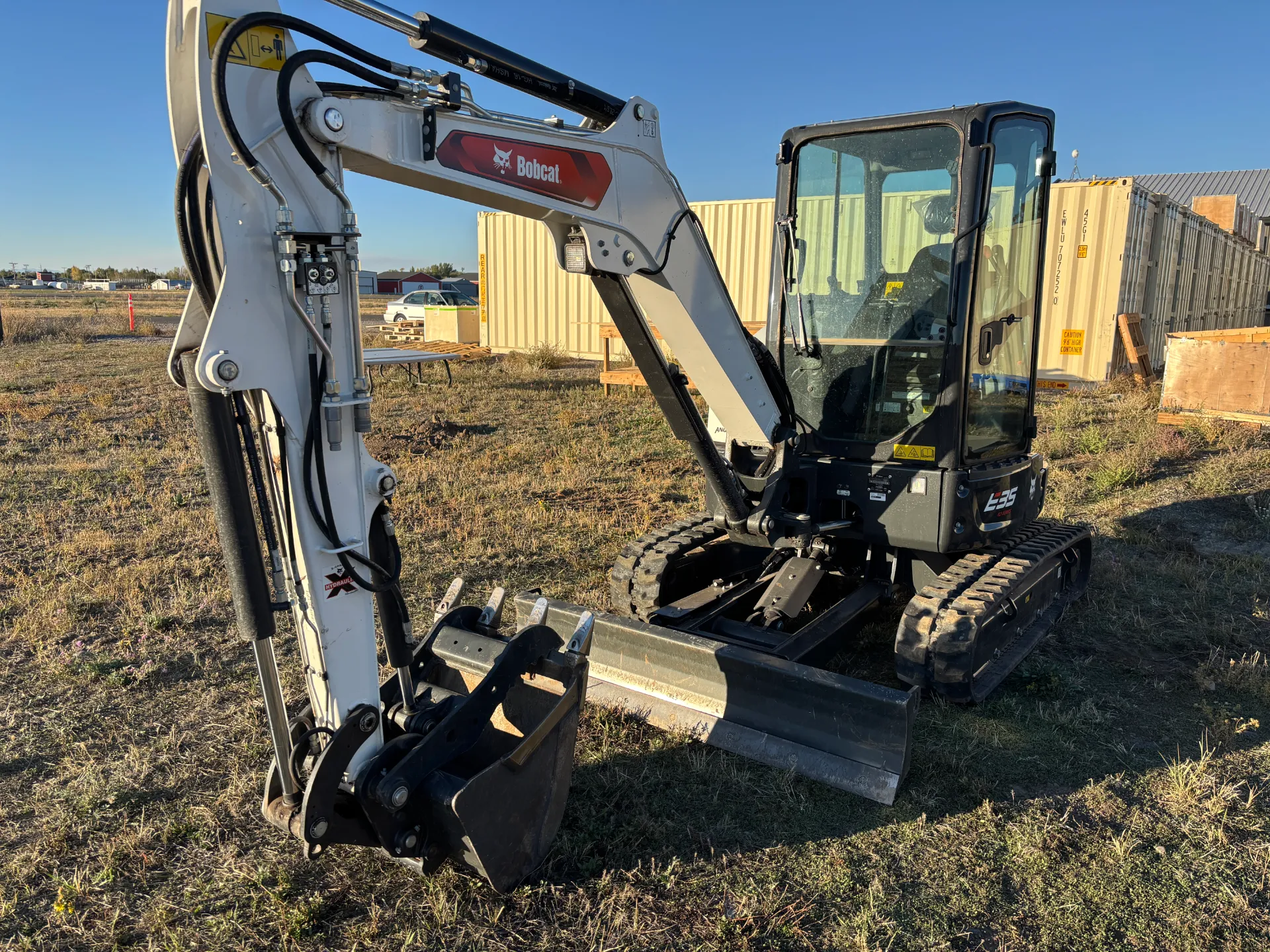 Mini Ex - Bobcat - 10.1ft - 7,467lb — image 4