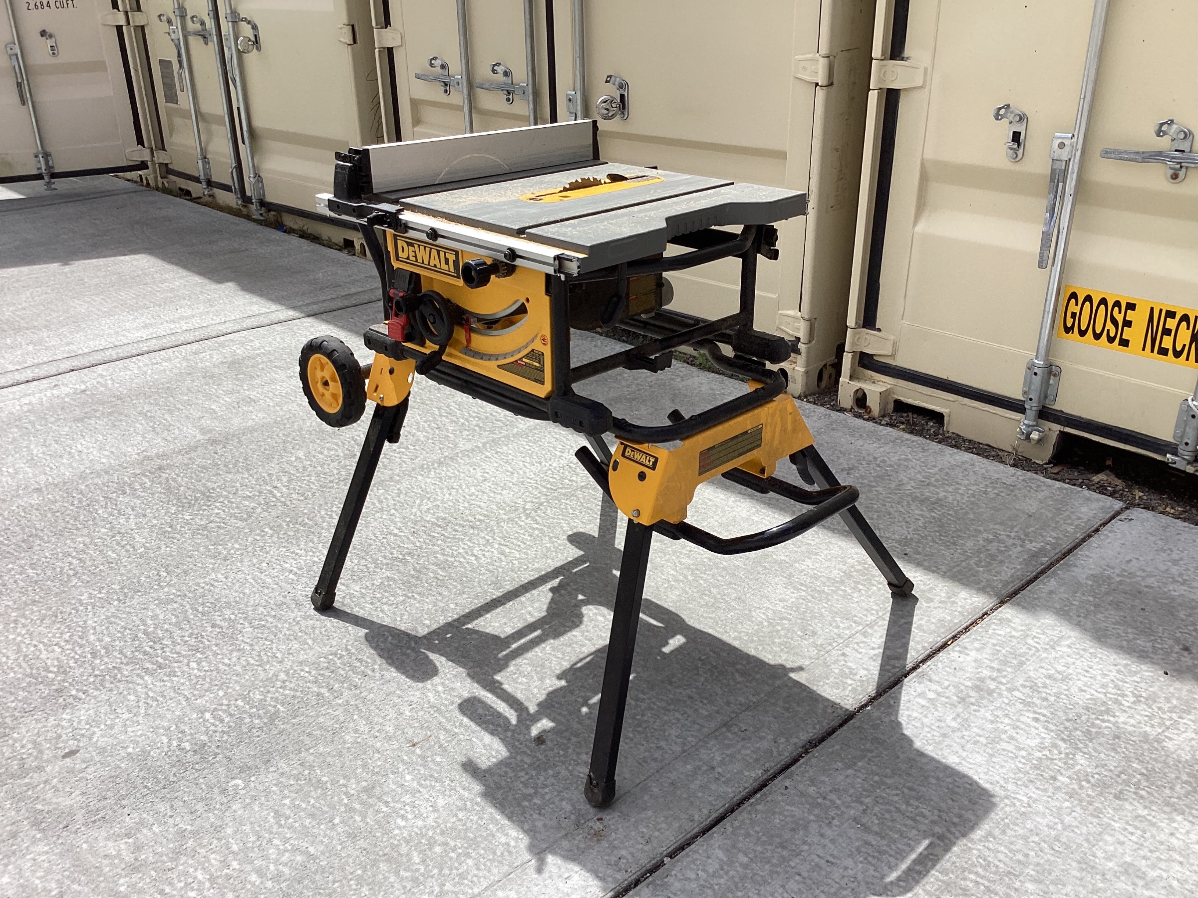 Job site Table Saw — image 1